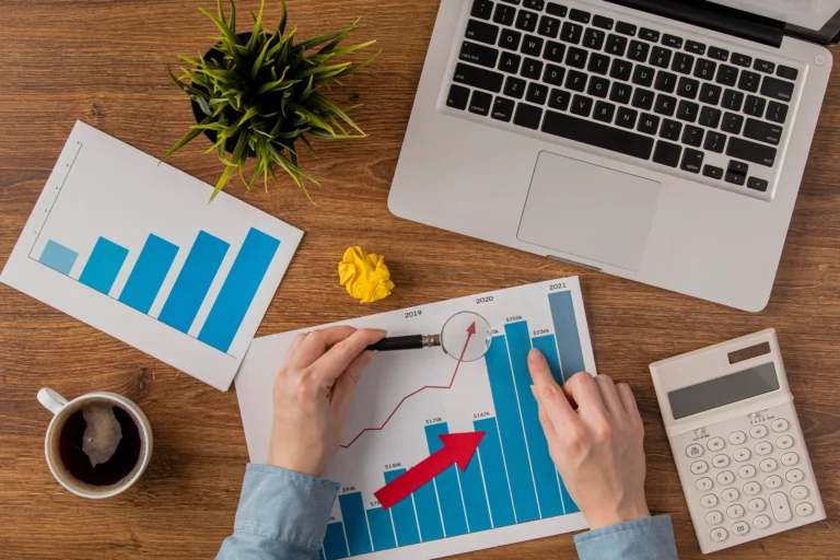 From Inquiries to Conversions: Harnessing AI Chat Assistants for SaaS Website Sales